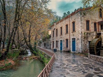 ΜΟΝΗ ΘΕΟΛΟΓΟΥ - ΑΡΒΑΝΙΤΣΑ - ΕΛΙΚΩΝΑΣ - ΛΙΒΑΔΕΙΑ